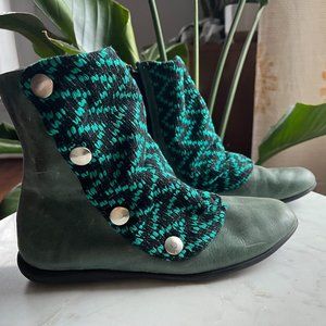 Oaxaca  Handmade Moccasin Boots womens 7-7.5